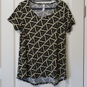 LulaRoe classic T